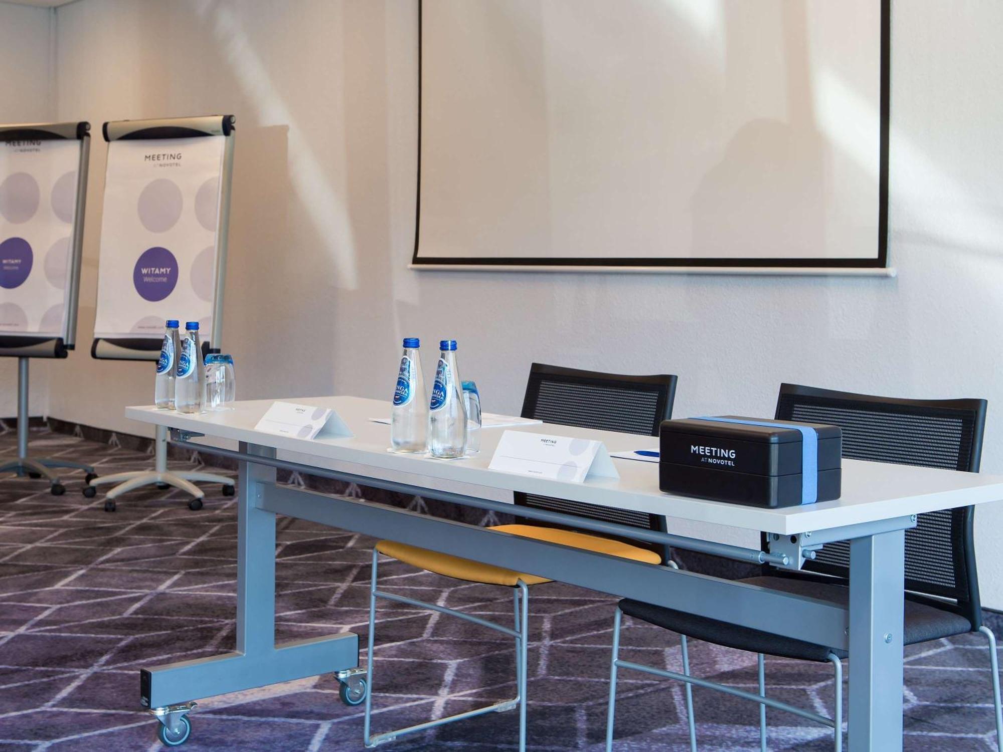 Novotel Wroclaw City Kültér fotó