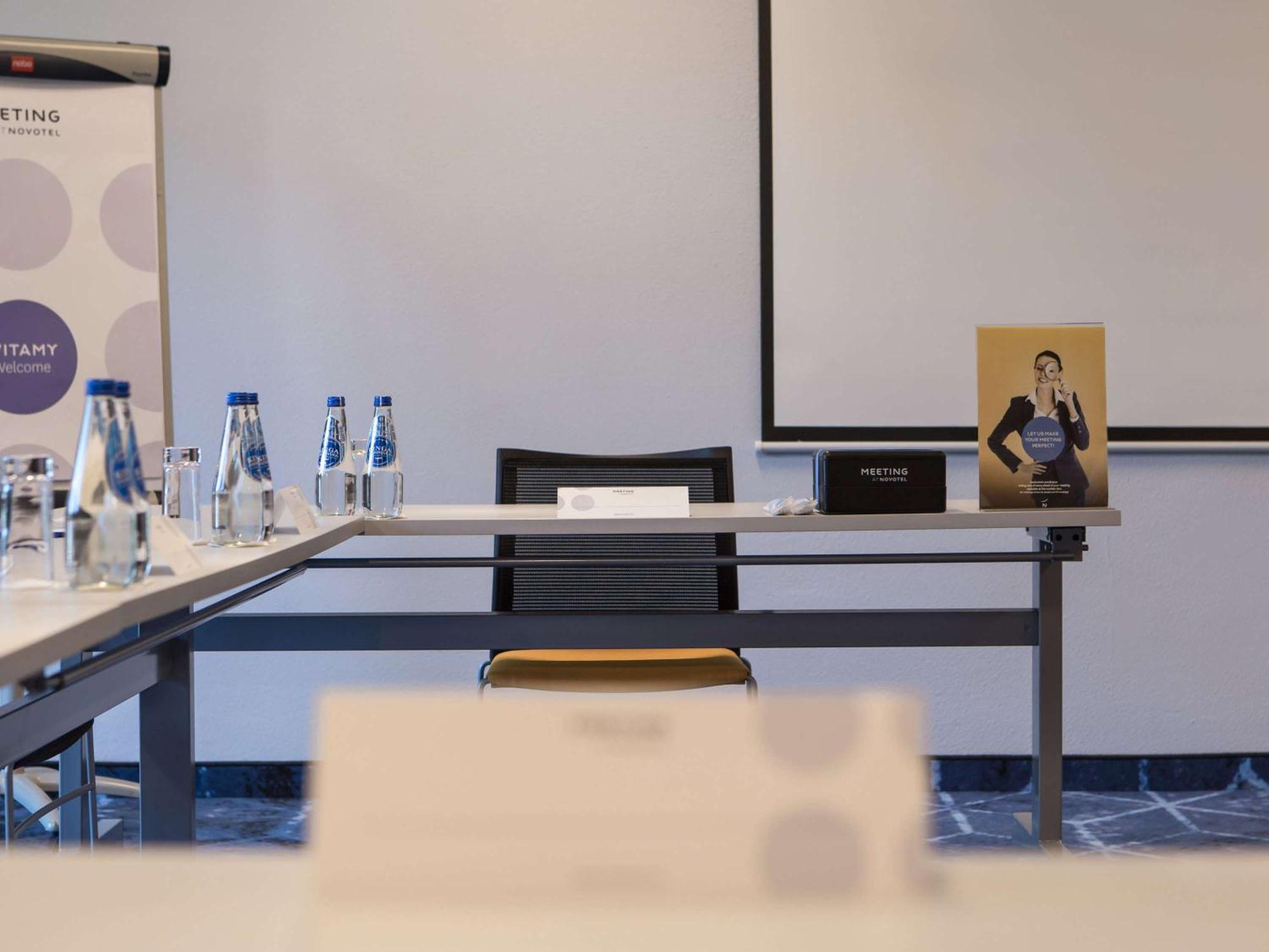 Novotel Wroclaw City Kültér fotó