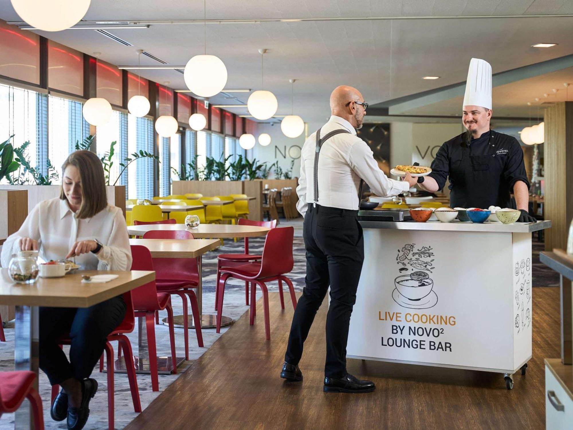 Novotel Wroclaw City Kültér fotó