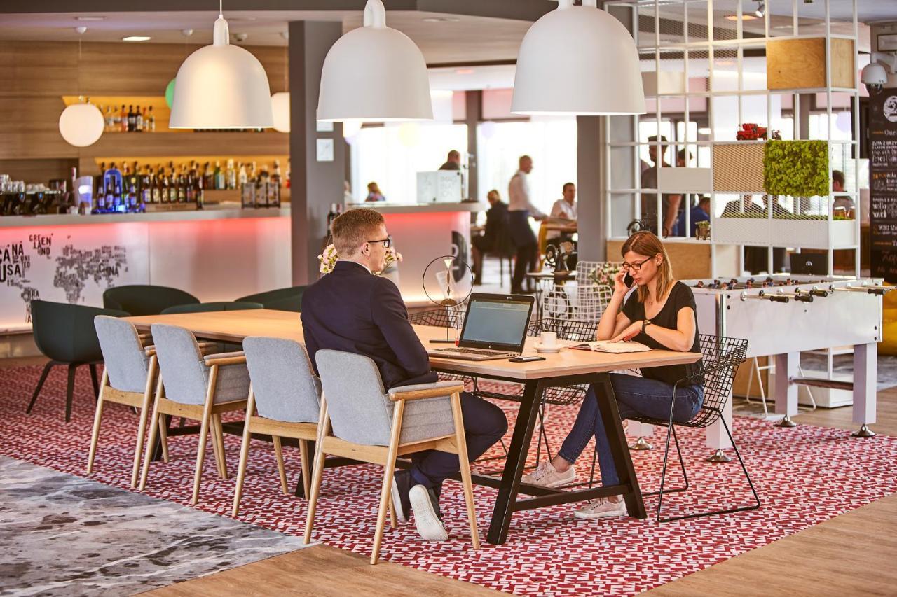 Novotel Wroclaw City Kültér fotó